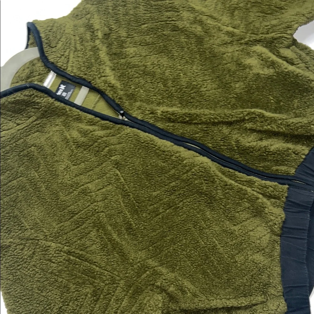 Hurley Women’s Sherpa Bomber Jacket - Picture 4 of 10